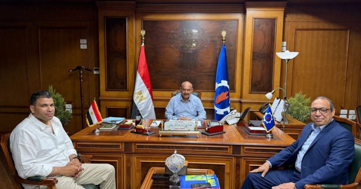 محافظ السويس يستقبل مدير فرع المجلس القومي لحقوق الإنسان  