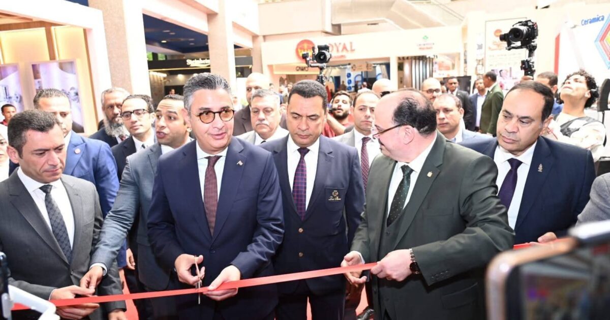 وزير التموين والتجارة الداخلية يفتتح فعاليات الدورة الـ18 لمعرض سيراميكا ماركت هوميكس