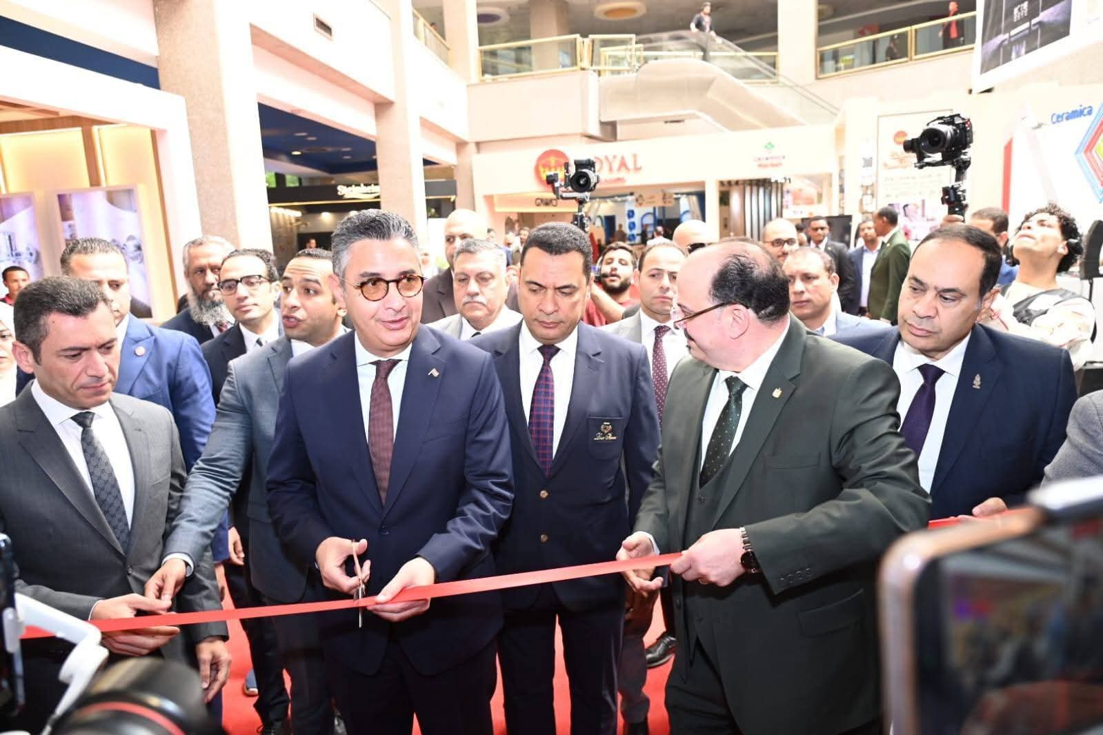 وزير التموين والتجارة الداخلية يفتتح فعاليات الدورة الـ18 لمعرض سيراميكا ماركت هوميكس