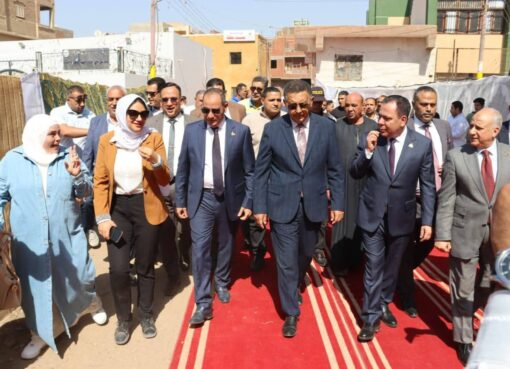 محافظ القليوبية يفتتح المركز التكنولوجي بقرية "ميت حلفا" بمركز قليوب