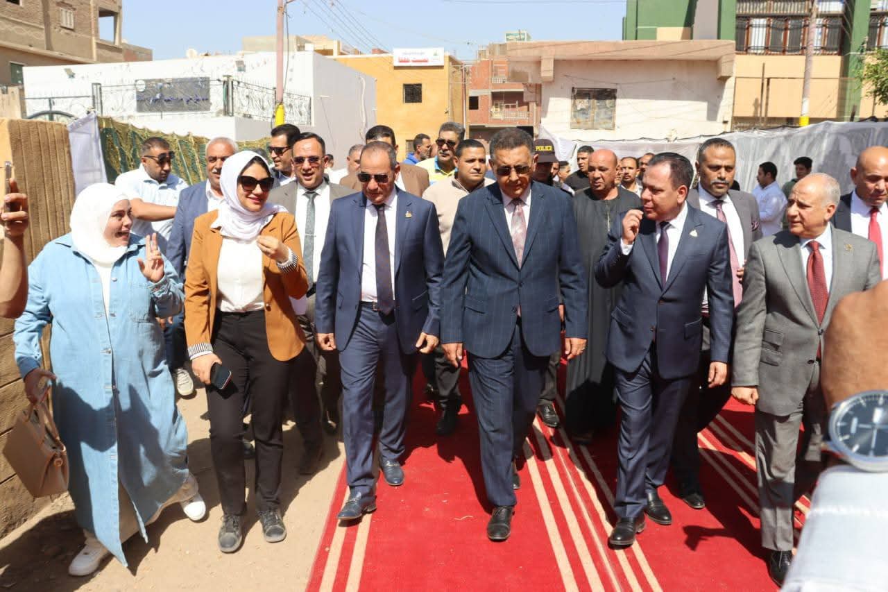 محافظ القليوبية يفتتح المركز التكنولوجي بقرية "ميت حلفا" بمركز قليوب