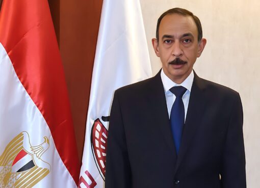 محافظ سوهاج يقرر تطبيق نظام العمل عن بُعد أيام الأحد خلال شهر أبريل