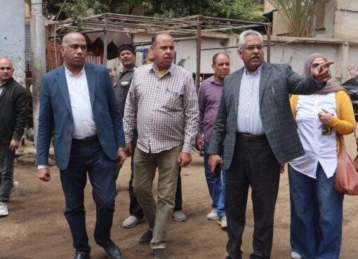 نائب محافظ سوهاج يتفقد جاهزية الحملة الميكانيكية بحي غرب