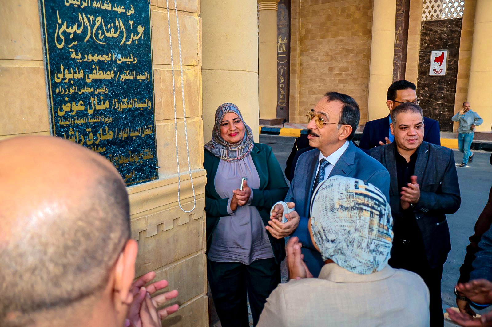 محافظ سوهاج يفتتح بوابة المدخل الغربي لمركز ومدينة سوهاج