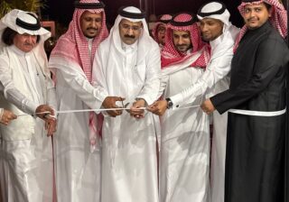 *انطلاق معرض “بهجة العيد” بجدة بمشاركة 24 فنانًا وسط حضور لافت واقتناء أعمال فنية*