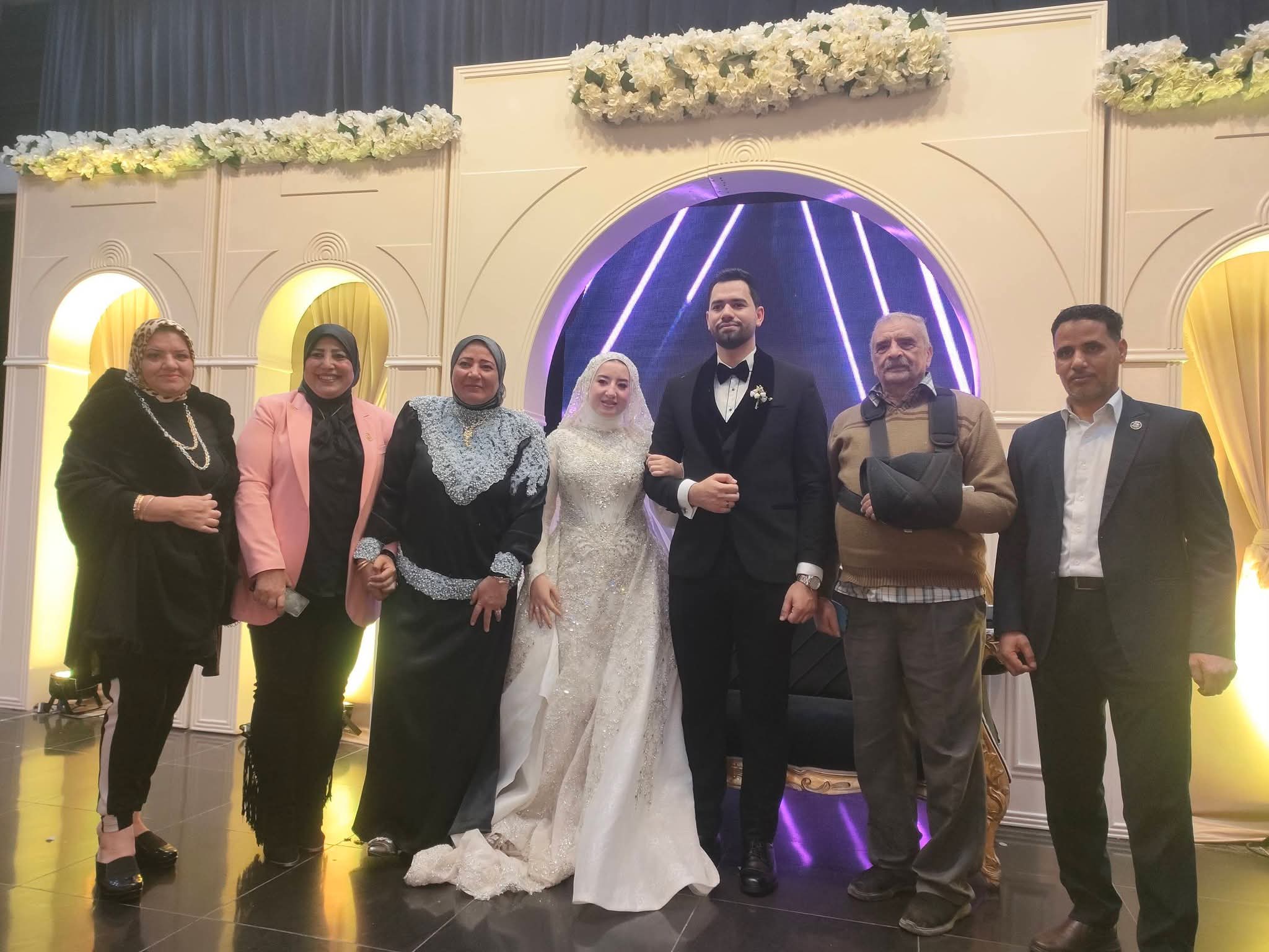 أسرة جريدة « مواطني الدواليه» تهنئ عائله درباله والعروسين بالزفاف المباراة السعيدة بالبحيرة 