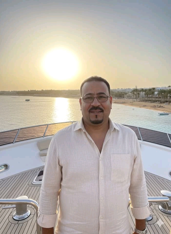 فى شرع مين