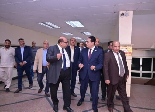 رئيس جامعة القاهرة