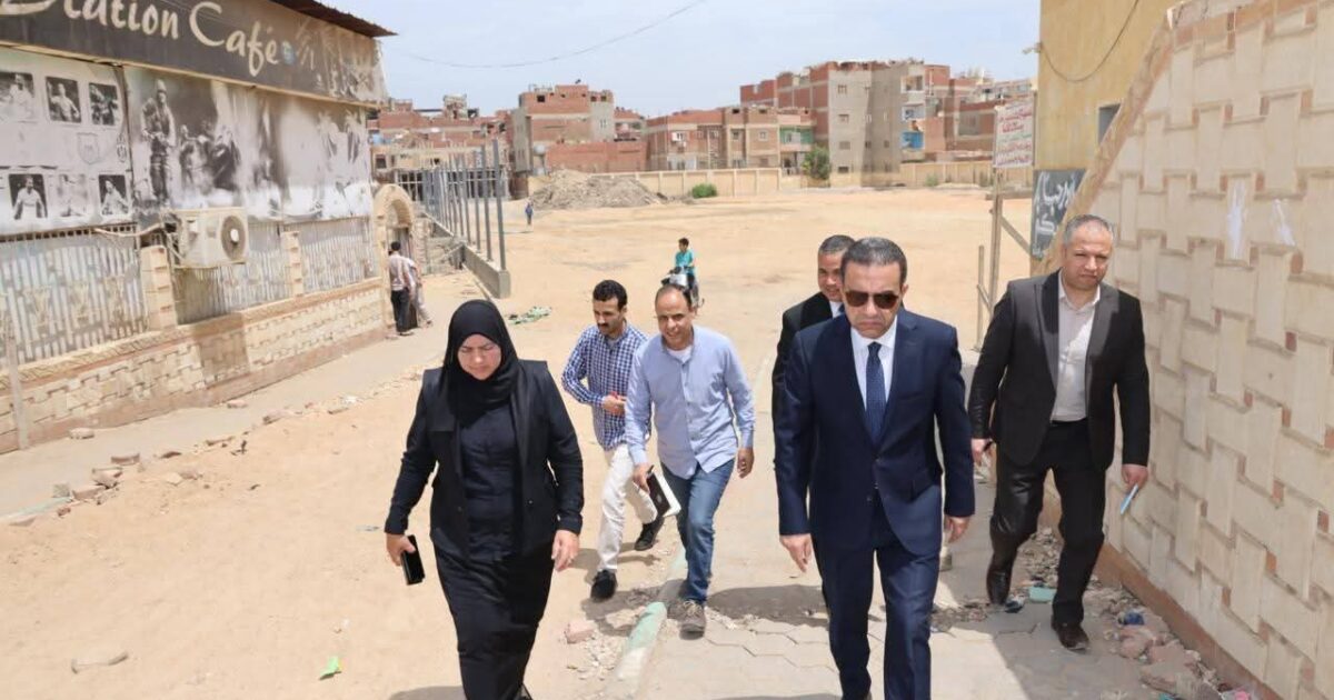 خلال جولته الميدانية محافظ المنوفية يفاجأ مستشفى سرس الليان العام ويقرر إحالة 41 من العاملين لتغيبهم وتركهم العمل بدون إذن رسمي 