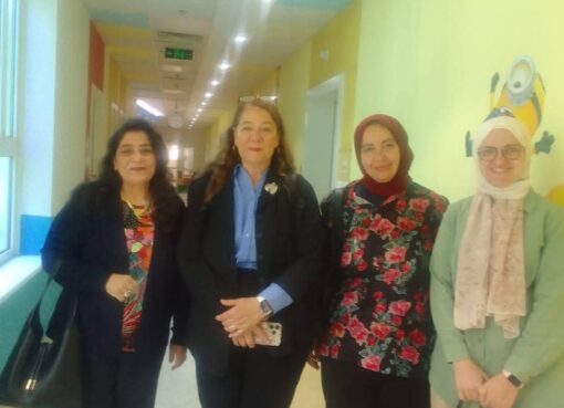 قصر العيني جامعة القاهرة يستضيف خبيرة عالمية لتطوير الرعاية بقلب الأطفال بمستشفى ابو الريش الياباني كتب : احمد سلامة