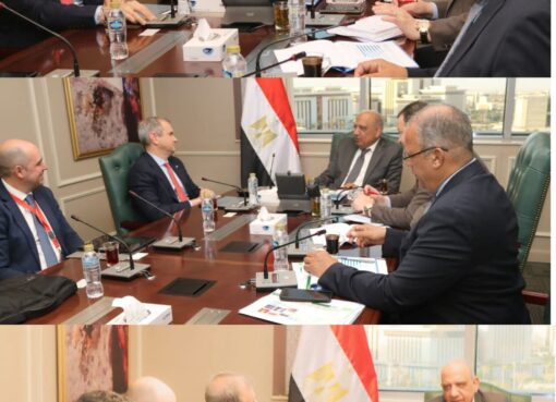 بحث وزير الكهرباء والطاقة المتجددة دفع وتيرة الإنجاز مع مسئولى شركة الكازار الاماراتية فى مشروعات طاقة الرياح بمناطق الزعفرانة وجنوب الغردقة 