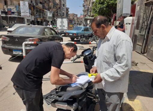 جهود الوحدات المحلية لمركزى منوف وأشمون فى إجراءات تكويد مركبات الإسكوتر الكهربائي 