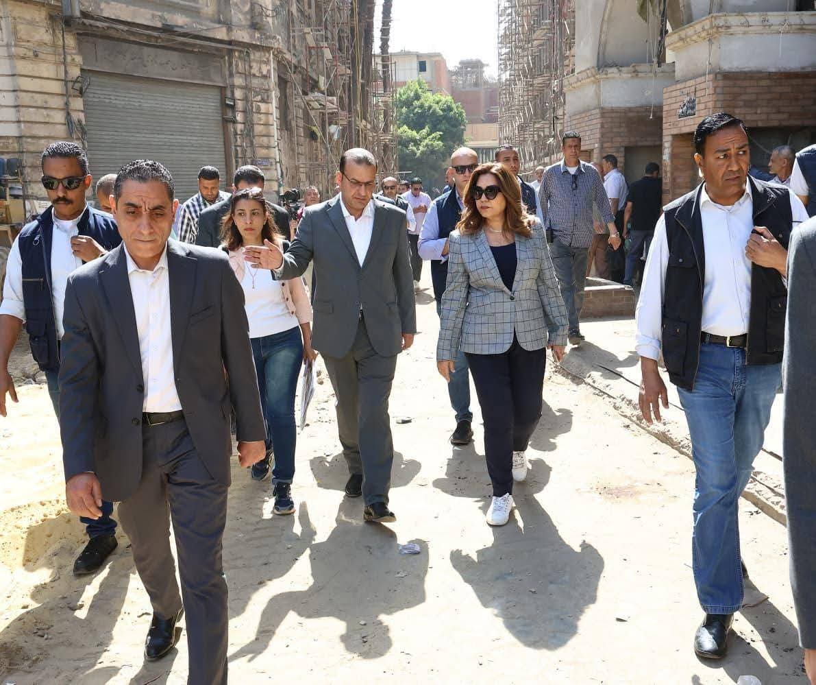 وزيرة التنمية المحلية والبيئة تتفقد أعمال تطوير المرحلة الثانية من سوق العتبة بمحافظة القاهرة