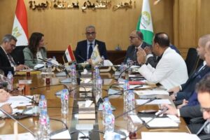 الأنصارى يبحث مع أعضاء مجلسي النواب والشيوخ خطط تطوير الخدمات والمشروعات بدوائر وسط المحافظة
