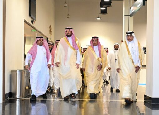 مُحافظ الطائف يقف ميدانيًا على استعدادات الجهات المشاركة في خدمة ضيوف الرحمن بمطار الطائف