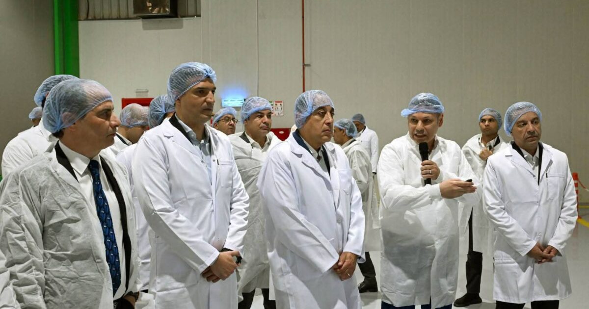 في مستهل جولته بمدينة السادات: رئيس الوزراء يفتتح المصنع الجديد لشركة "ڤيتاليتي" للصناعة والتجارة 