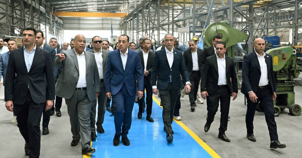رئيس الوزراء يفتتح مصنع شركة "جالفا للصناعات الهندسية" بالسادس من أكتوبر
