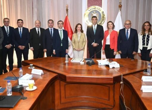وزير الصناعة يبحث مع وفد مجموعة شركات غوروك التركية خطة المجموعة لإقامة مشروع صناعي في مصر 