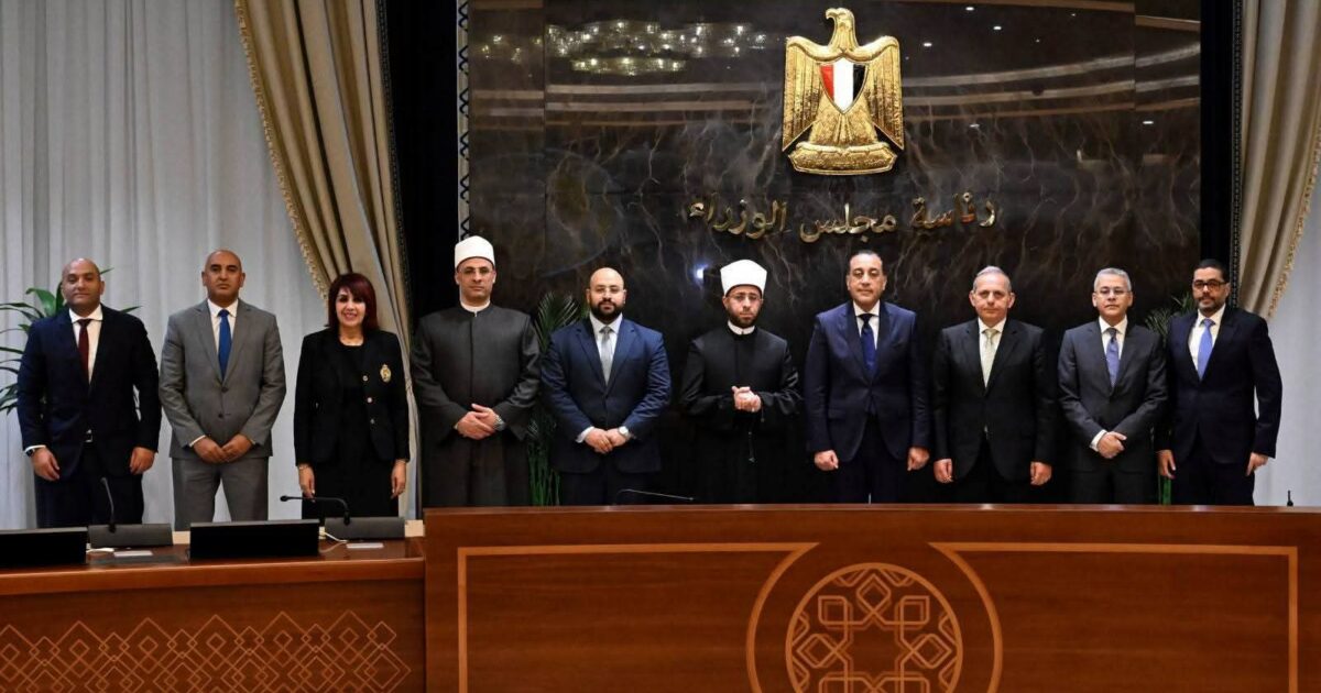 رئيس الوزراء يشهد توقيع بروتوكولي تعاون لتيسير صكوك الأضاحي