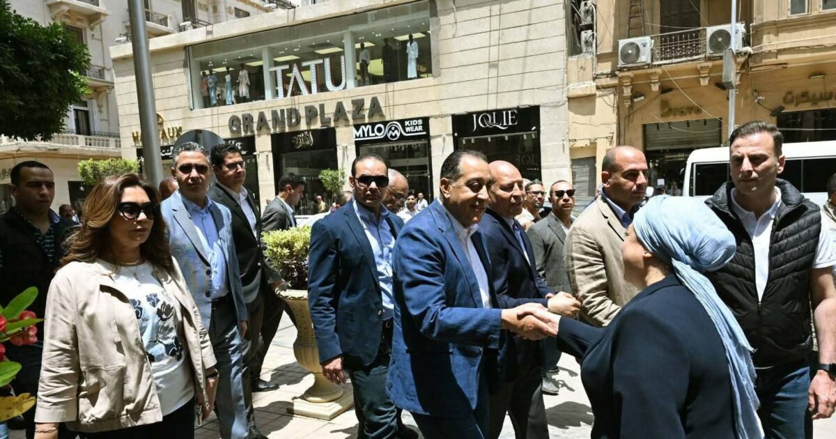 مبادرة "شارع الفن" بمنطقة مثلث البورصة وشارع الشريفين