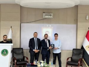 جامعة المنصورة: كلية التجارة تنظّم ندوة