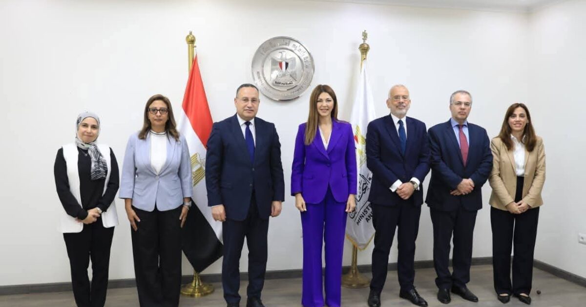 وزير التعليم العالي يستقبل وزيرة التعليم والرياضة اليونانية لبحث سبل التعاون المشترك
