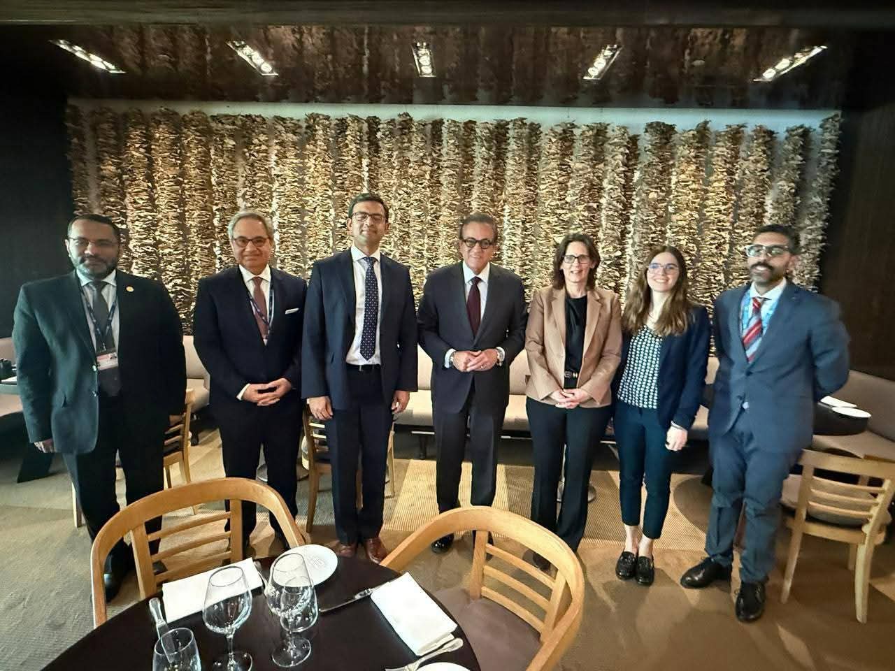 وزير الصحة يبحث مع البنك الدولي تعزيز التعاون في القطاع الصحي