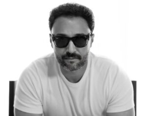محمد العمروسي.. الرجل الذي يبدو هادئًا بينما يعيش ألف معركة داخل رأسه.. قراءة فلكية ونفسية شديدة العمق تكشف أسرار شخصيته والطاقة الخفية والحب والقدر