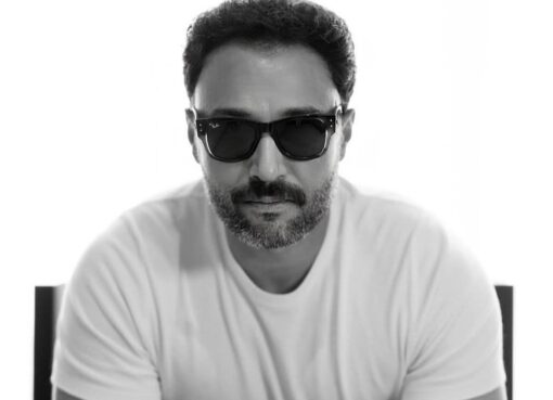 محمد العمروسي.. الرجل الذي يبدو هادئًا بينما يعيش ألف معركة داخل رأسه.. قراءة فلكية ونفسية شديدة العمق تكشف أسرار شخصيته والطاقة الخفية والحب والقدر