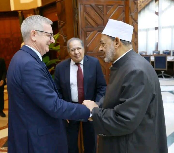 شيخ الأزهر يستقبل سفير أيرلندا ويشيد بمواقفها في دعم فلسطين