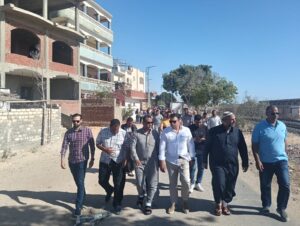 نائب محافظ السويس في 46: محطة صرف ومركز شباب وحل أزمة الخبز فورًا