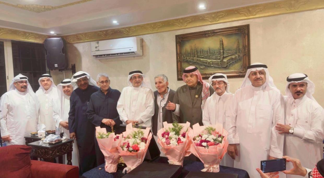 بحضور نخبوي من الوسط الفني والإعلامي نوح يُكرّم ويحتفي بنجوم الشعر والغناء والإعلام. 