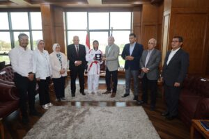 محافظ السويس يكرم 7 أبطال كاراتيه بينهم ذوي همم بعد حصد الذهب والبرونز في بطولة شمال أفريقيا"