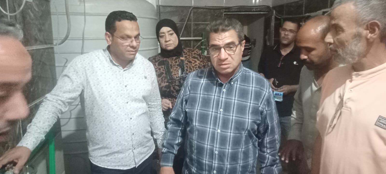 ضبط مصنع غير مرخص لتعبئة المياه بالسويس بتوجيهات المحافظ