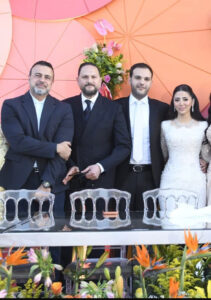 في أجواء عائلية راقية.. الفنان عماد زيادة يحتفل بعقد قران ابنة شقيقه