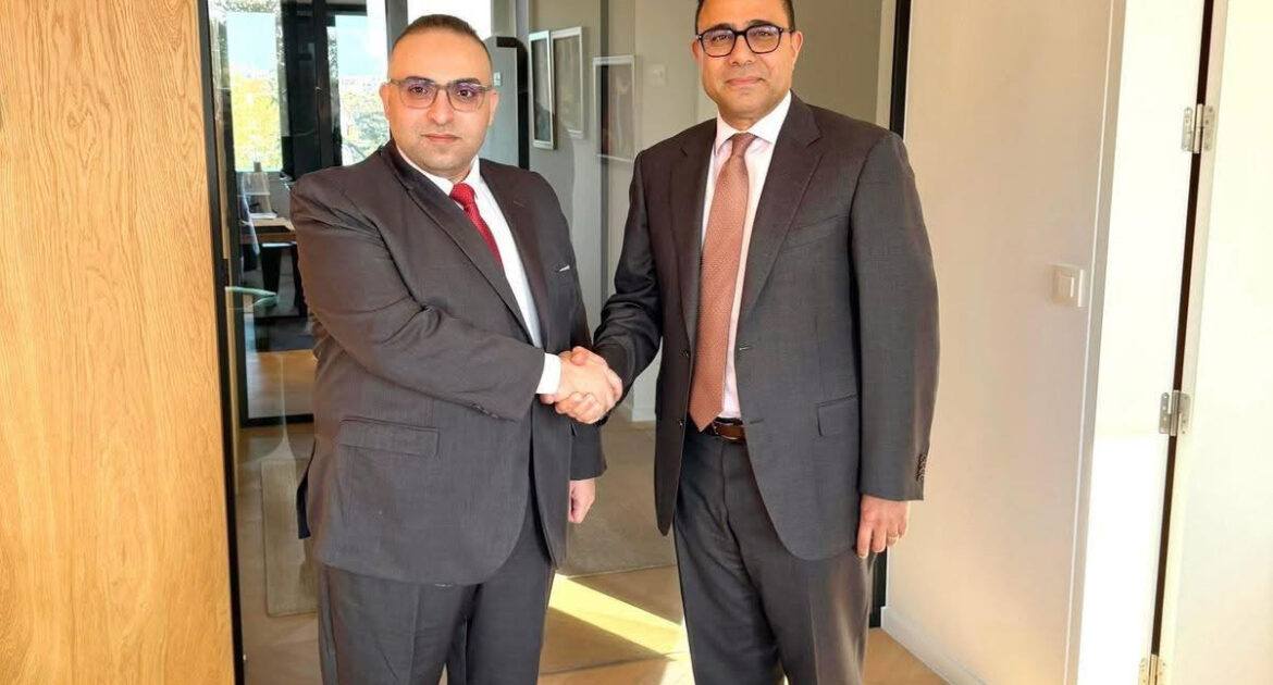 رجل الأعمال أحمد ناصر الصوير يشيد بالدبلوماسية المصرية خلال لقائه السفير أحمد أبو زيد في بروكسل كتب: حامد خليفة
