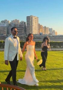 مفاجأة رومانسية تشعل منصات