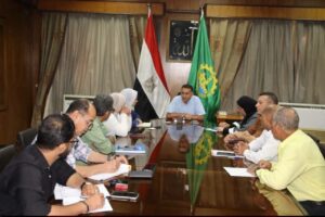 محافظ القليوبية يعتمد جدولاً زمنياً لإنهاء مشروعات رصف الطرق بالمحافظة