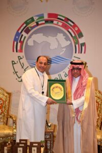 بندر الفهيد يكرّم الزميل سامر العوفي تقديرًا لجهوده الإعلامية