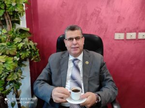صاحب كتاب المختار للفتوي