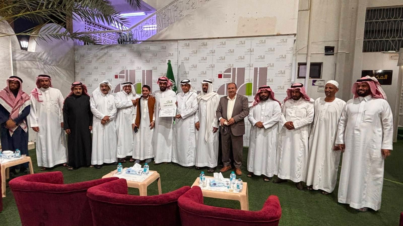 ضمن مبادرة الشريك الأدبي :الحصيني يستعرض نماذج شعرية عن فن الغزل في الموروث الشعري