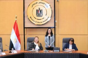 وزيرة التضامن الاجتماعي تشهد توقيع عقود تمويل لمشروعات متناهية الصغر