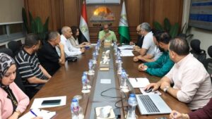 الانصارى يناقش ملفات العمل والمشروعات بحي الطالبية ويوجه بدعم خدمات المياه والغاز والنظافة