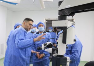محافظ السويس يتفقد مستشفى الجامعة ويتابع الخدمات الطبية للمواطنين