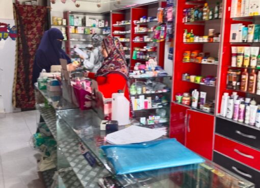 ضربة جديدة لمخالفات الدواء بالسويس.. المحافظ يوجه بحملات مستمرة ويحذر: أرواح الناس خط أحمر