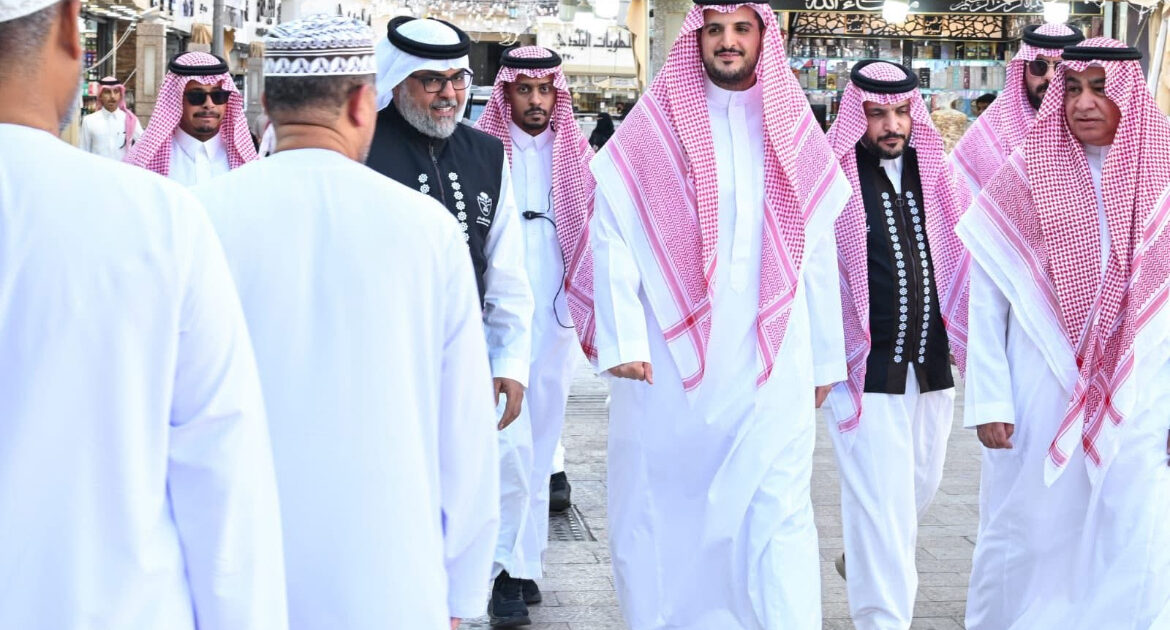 محافظ الطائف يقف على المنطقة التاريخية ويطّلع على مقوماتها التراثية والسياحية صالح الصواط - الطائف