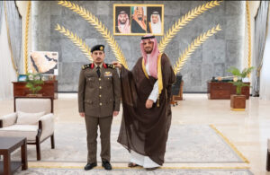 محافظ الطائف يقلد مدير شرطة المحافظة رتبته الجديدة