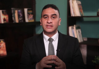 زلزال أسواق المال.. هل حان وقت الشراء بعد هبوط الذهب دون 4000 دولار؟