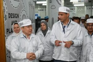من خطوط الإنتاج إلى بوابة التصدير.. الصناعة المصرية تبحث عن مكانها في الأسواق العالمية