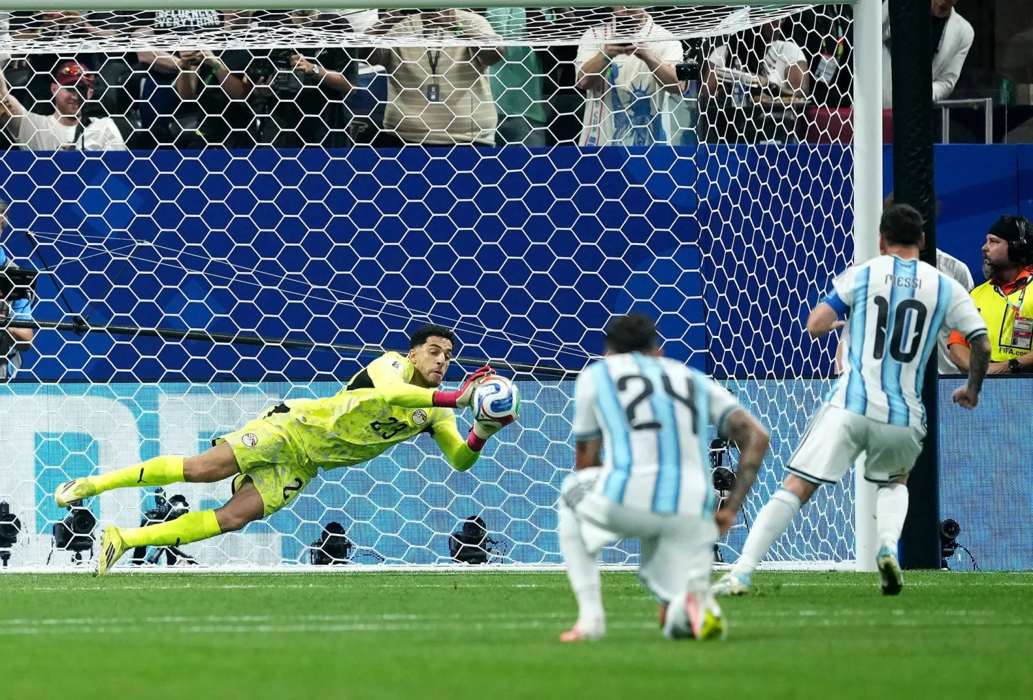 ملحمة مصطفى شوبير في كأس العالم 2026